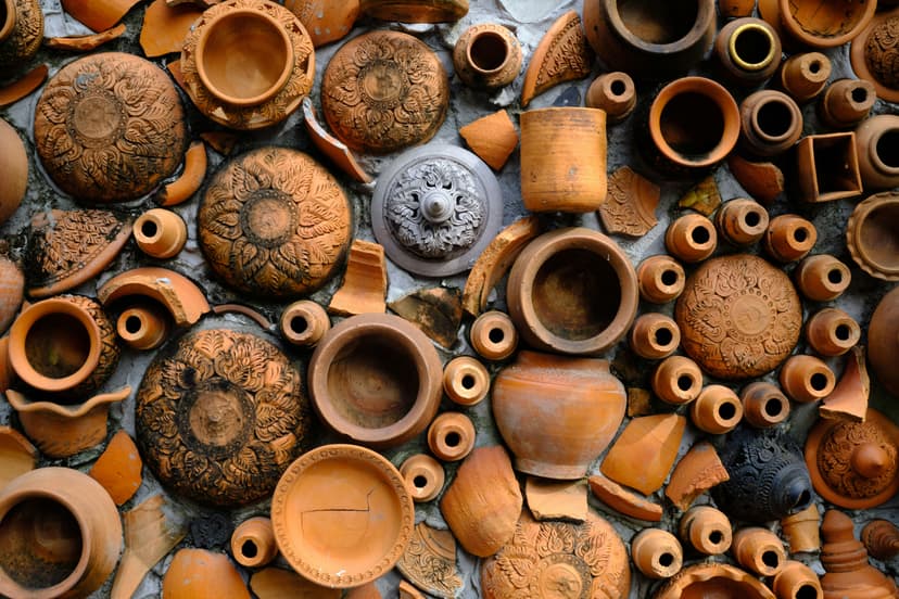 Mesoamerican Clay Vessels — image 3